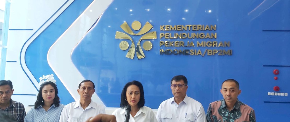Wakil Menteri Pelindungan Pekerja Migran Indonesia (Wamen P2MI), Christina Aryani, menjelaskan terkait penembakan lima pekerja migran Indonesia di Malaysia, Minggu, 26 Januari 2025.