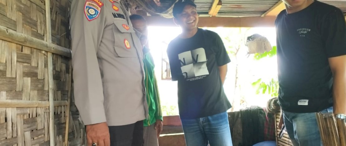 Kapolres Jeneponto, AKBP Widi Setiawan, menunjukkan kepeduliannya terhadap warga dengan melaksanakan kegiatan bakti sosial pada Senin, 27 Januari 2025. Kapolres Jeneponto, AKBP Widi Setiawan, menunjukkan kepeduliannya terhadap warga dengan melaksanakan kegiatan bakti sosial pada Senin, 27 Januari 2025.
