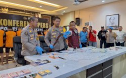 Polisi Kembali Gerebek Kampung Sapiria, Amankan Dua Bandar dan Sita Sabu Siap Pakai
