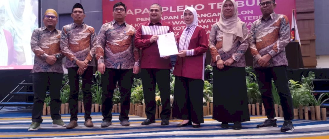 Sah! Munafri-Aliyah Ditetapkan Sebagai Wali Kota dan Wakil Wali Kota Makassar Sah! Munafri-Aliyah Ditetapkan Sebagai Wali Kota dan Wakil Wali Kota Makassar