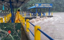 Debit Air Capai 2,5 M , Bendungan Leko Pancing Maros Masuki Status Awas