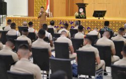 Beri Kuliah Umum di Kampus IPDN, Prof Fadjry Djufry: Kejujuran dan Integritas Kunci Kesuksesan