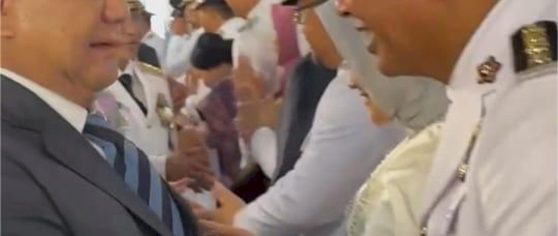 Bupati Luwu Utara, Andi Abdullah Rahim, berjabat tangan dengan Presiden Prabowo Subianto (IST) Bupati Luwu Utara, Andi Abdullah Rahim, berjabat tangan dengan Presiden Prabowo Subianto (IST)