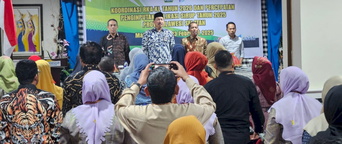 Rapat Koordinasi RKA-AL (Rencana Kerja Anggaran Kementerian Lembaga) Tahun 2025 dan Percepatan Penginputan Aplikasi SIRUP (Sistem Informasi Rencana Umum Pengadaan) Tahun 2025 Provinsi Sulsel, di Hotel Denpasar, Kota Makassar, Kamis, 20 Februari 2025. Rapat Koordinasi RKA-AL (Rencana Kerja Anggaran Kementerian Lembaga) Tahun 2025 dan Percepatan Penginputan Aplikasi SIRUP (Sistem Informasi Rencana Umum Pengadaan) Tahun 2025 Provinsi Sulsel, di Hotel Denpasar, Kota Makassar, Kamis, 20 Februari 2025.