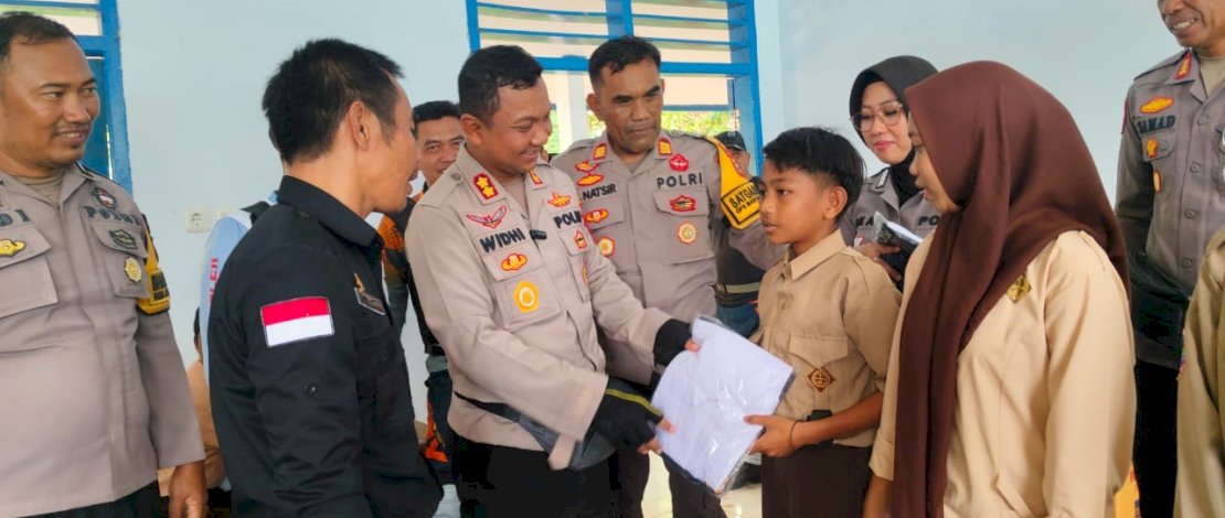 Polres Jeneponto Gelar Baksos Peduli Pendidikan di Wilayah Pelosok
