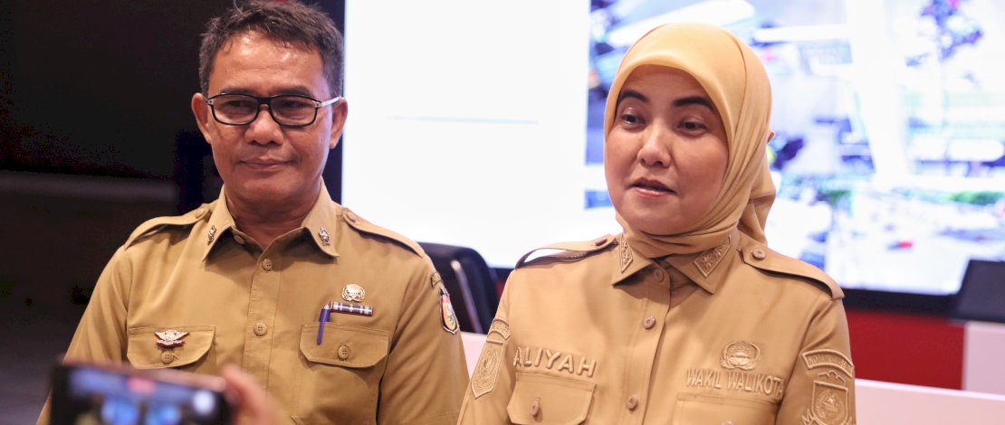 Wakil Wali Kota Makassar, Aliyah Mustika Ilham, memulai hari pertamanya berkantor di Balai Kota Makassar, Jl Ahmad Yani, Senin, 24 Februari 2025. Wakil Wali Kota Makassar, Aliyah Mustika Ilham, memulai hari pertamanya berkantor di Balai Kota Makassar, Jl Ahmad Yani, Senin, 24 Februari 2025.