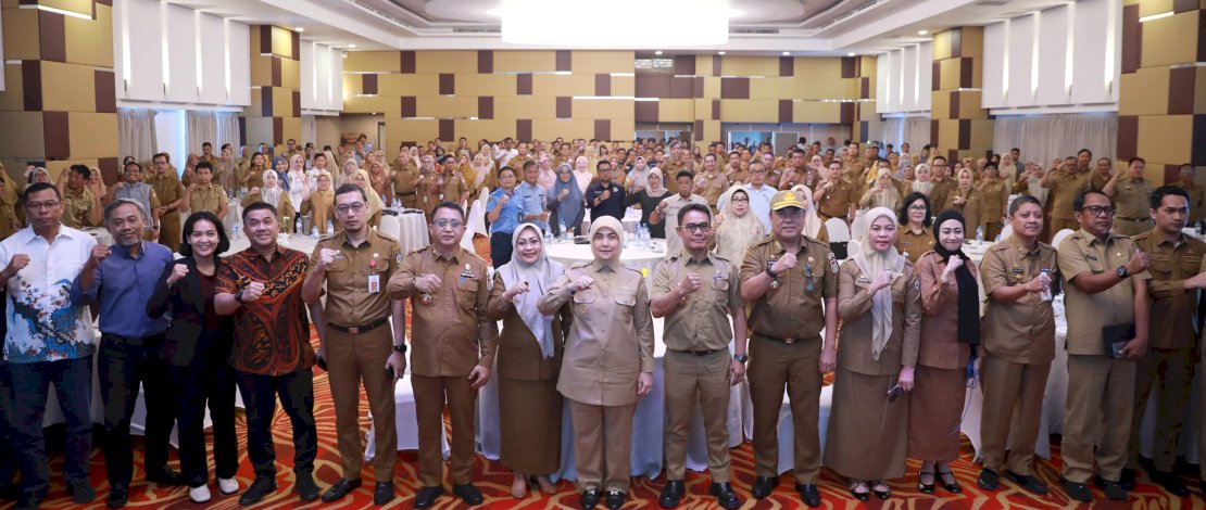 Orientasi Dokumen Perencanaan Pembangunan Daerah (RPJMD) Kota Makassar dan Renstra Perangkat Daerah Tahun 2025-2029 di Hotel Aston, Senin, 24 Februari 2025. Orientasi Dokumen Perencanaan Pembangunan Daerah (RPJMD) Kota Makassar dan Renstra Perangkat Daerah Tahun 2025-2029 di Hotel Aston, Senin, 24 Februari 2025.