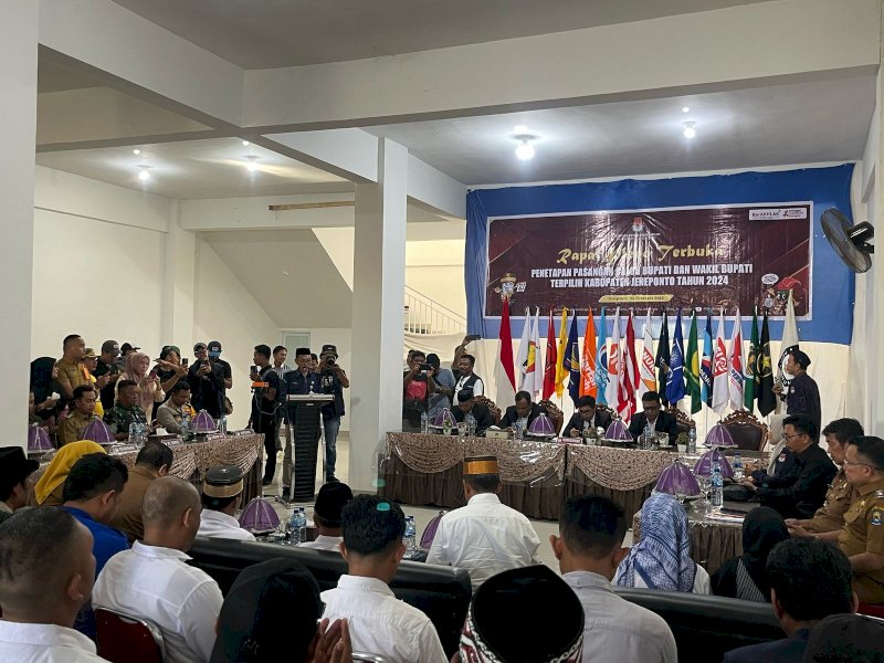 Kapolres Jeneponto Hadiri Rapat Pleno KPU Penetapan Bupati dan Wakil Bupati Terpilih