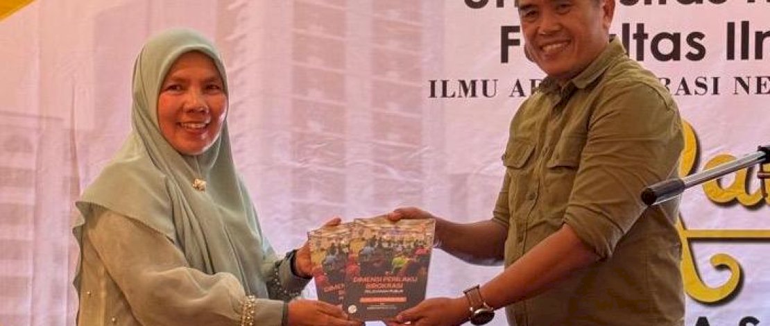 Peluncuran Buku "Dimensi Perilaku Birokrasi Pelayanan Publik" oleh Dosen FISIP Unismuh Makassar