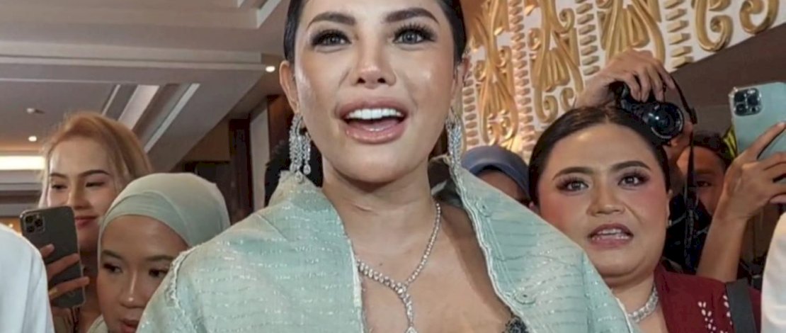 Nikita Mirzani Ditahan dalam Kasus Pemerasan Pengusaha Skincare Nikita Mirzani Ditahan dalam Kasus Pemerasan Pengusaha Skincare