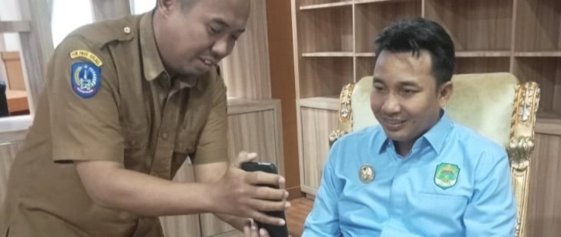 Andi Abdullah Rahim Resmi Gunakan Sertifikat Elektronik untuk Bupati Andi Abdullah Rahim Resmi Gunakan Sertifikat Elektronik untuk Bupati
