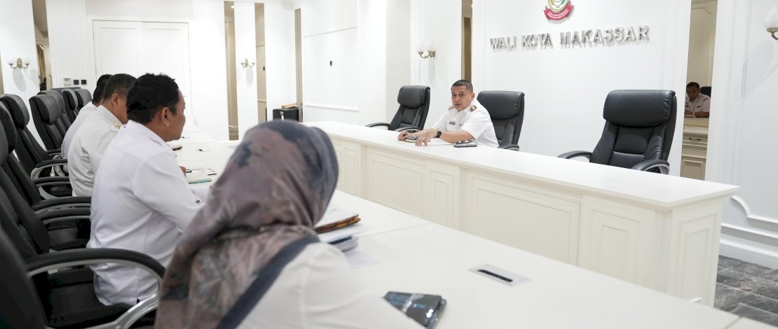 Wali Kota Makassar, Munafri Arifuddin, memanggil sembilan Pelaksana Tugas (Plt) Kepala Organisasi Perangkat Daerah (OPD) yang baru ditunjuk untuk menggelar rapat koordinasi bersama di Balai Kota Makassar, Rabu (5/03/2025).