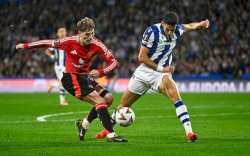 Momen Mengharukan di Liga Europa: Laga Real Sociedad vs Manchester United Dihentikan untuk Berbuka Puasa