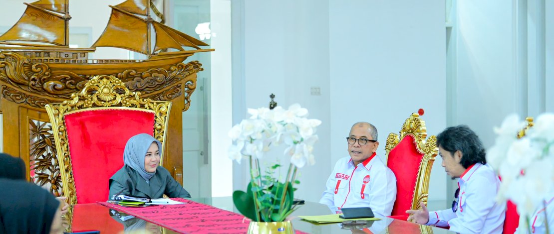 Wakil Gubernur Sulsel, Fatmawati Rusdi, menerima kunjungan pengurus Dewan Pimpinan Daerah (DPD) Persatuan Artis Penyanyi Pencipta Lagu dan Pemusik Republik Indonesia (PAPPRI) Sulsel, di Rumah Jabatan Wakil Gubernur, Jalan Yusuf Daeng Ngawing, Kota Makassar, Selasa, 11 Maret 2025. Wakil Gubernur Sulsel, Fatmawati Rusdi, menerima kunjungan pengurus Dewan Pimpinan Daerah (DPD) Persatuan Artis Penyanyi Pencipta Lagu dan Pemusik Republik Indonesia (PAPPRI) Sulsel, di Rumah Jabatan Wakil Gubernur, Jalan Yusuf Daeng Ngawing, Kota Makassar, Selasa, 11 Maret 2025.