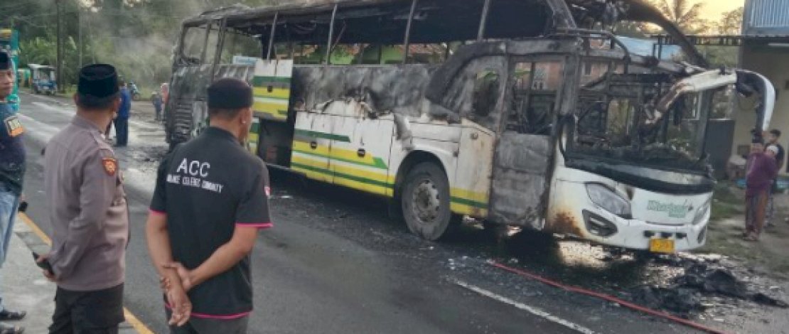 Bus Antar Kota Terbakar di Pangkep, Seluruh Penumpang Selamat
