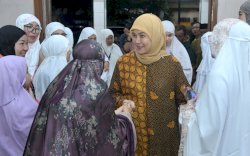 Hangatkan Silaturahmi, Wakil Wali Kota Makassar Laksanakan Tarawih di Masjid Besar Nurul Hijrah