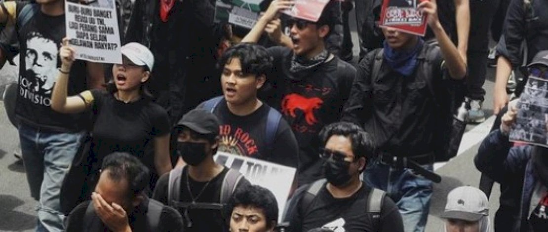 LBH Bandung Sebut 25 Orang Jadi Korban Kekerasan Aparat dalam Demo Tolak UU TNI