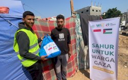 Ratusan Warga Gaza Sahur Lewat Paket Sembako yang Dikirimkan Donatur WIZ dan KITA Palestina 