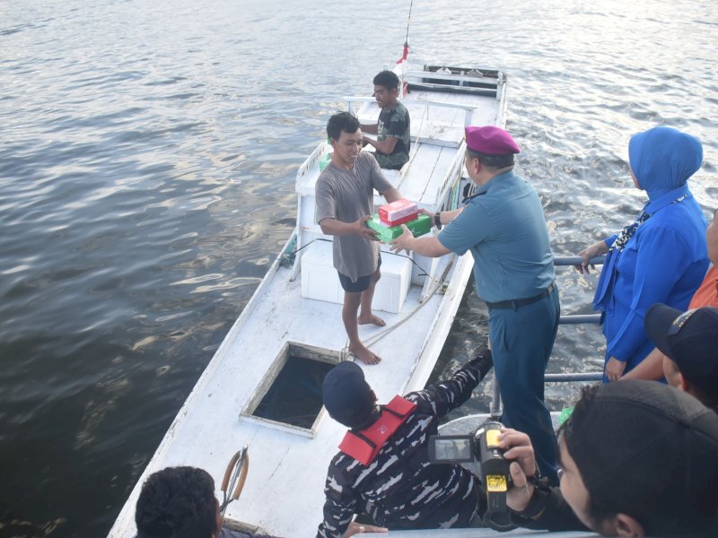 Jelang Idulfitri 1446 H, Danlantamal VI Pantau Keamanan Jalur Laut dan Sosialisasi Keselamatan Berlayar 