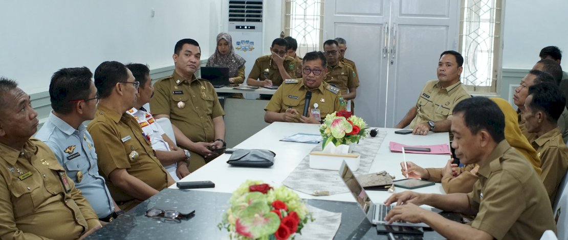 Pemaparan Program Kerja, Isu Strategis terkait Pelayanan Tugas dan Perangkat Daerah dan Inovasi Organisasi Perangkat Daerah, di Ruang Rapat Pimpinan Rumah Jabatan Bupati Takalar, Selasa, 25 Maret 2025. Pemaparan Program Kerja, Isu Strategis terkait Pelayanan Tugas dan Perangkat Daerah dan Inovasi Organisasi Perangkat Daerah, di Ruang Rapat Pimpinan Rumah Jabatan Bupati Takalar, Selasa, 25 Maret 2025.