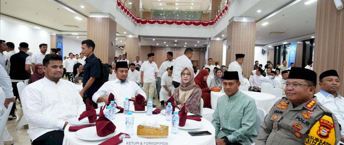 Andi Amar Ma'ruf di sela Rapat Badan Pengurus Lengkap HIPMI Sulsel Masa Bakti 2024-2027 yang dirangkaikan dengan Buka Puasa Bersama, Rabu, 26 Maret 2025. Andi Amar Ma'ruf di sela Rapat Badan Pengurus Lengkap HIPMI Sulsel Masa Bakti 2024-2027 yang dirangkaikan dengan Buka Puasa Bersama, Rabu, 26 Maret 2025.