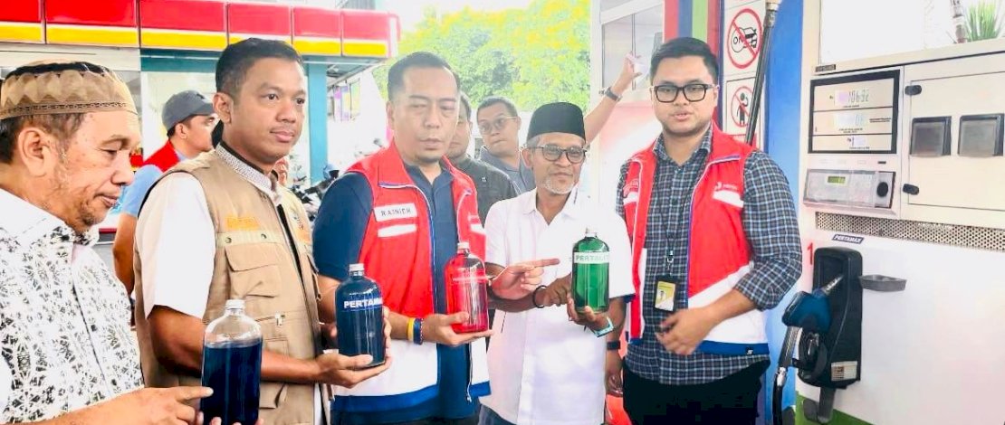 Dinas ESDM Sulsel memastikan ketersediaan BBM dan elpiji 3 Kg selama Ramadan dan Lebaran Idulfitri 1446 H/2025 M. Dinas ESDM Sulsel memastikan ketersediaan BBM dan elpiji 3 Kg selama Ramadan dan Lebaran Idulfitri 1446 H/2025 M.