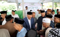 Bupati Pinrang dan Warga Padati Lapangan Lasinrang Park untuk Salat Idulfitri