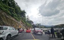 Jembatan Layang Tompo Ladang Maros Jadi Destinasi Wisata Dadakan Saat Libur Lebaran