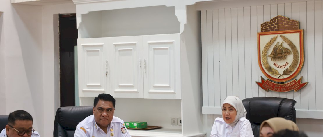 Wakil Wali Kota Makassar, Aliyah Mustika Ilham, menghadiri Rapat Koordinasi Percepatan Penurunan Stunting Provinsi Sulawesi Selatan secara virtual, yang dipimpin langsung oleh Wakil Gubernur Sulsel, Fatmawati Rusdi, Rabu, 9 April 2025.
