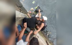 Sempat Dikira Boneka, Mayat Lansia Ditemukan Mengapung di Kanal Paotere Makassar