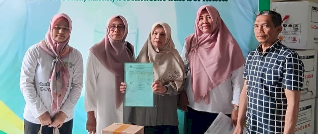 Dinas Kesehatan Sulsel mulai mendistribusikan vaksin meningitis ke 24 kabupaten/kota pada Rabu, 9 April 2025. Dinas Kesehatan Sulsel mulai mendistribusikan vaksin meningitis ke 24 kabupaten/kota pada Rabu, 9 April 2025.