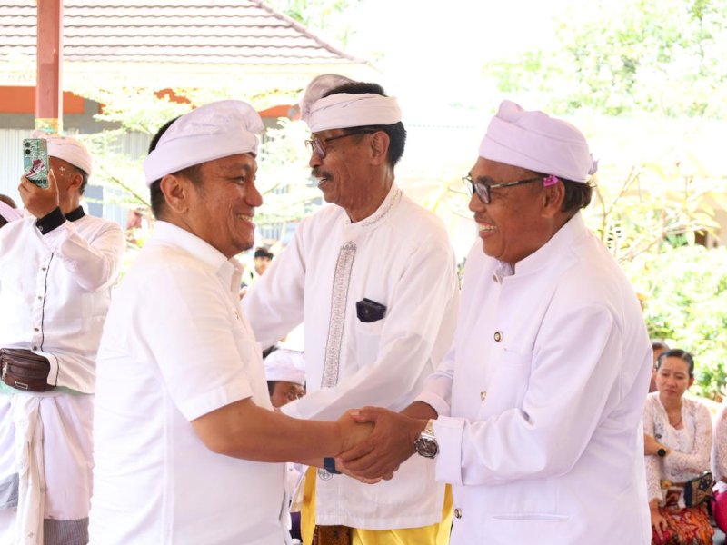 Bupati Irwan Bachri Syam Paparkan Program Prioritas Saat Hadiri Upacara Keagamaan Umat Hindu
