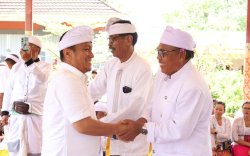 Bupati Irwan Bachri Syam Paparkan Program Prioritas Saat Hadiri Upacara Keagamaan Umat Hindu