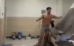 Bule Amerika Ngamuk di Bali, Bawa Pipa Mau Pukul Teman