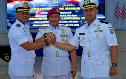 Danlantamal VI Pimpin Sertijab Danlanal Mamuju dan Danpomal Lantamal VI