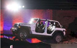 Jeep Wrangler Rubicon 4-Door Resmi Meluncur, Si Tangguh Off-Road Seharga Rp 2,38 Miliar