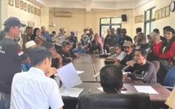 Ratusan Warga Gelar Aksi di DPRD Makassar, Suarakan Keluhan Soal Bitowa