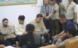 Komisi A DPRD Makassar Lakukan Peninjauan Lapangan Terkait Aktivitas Pergudangan Plastik di Jalan Cakalang