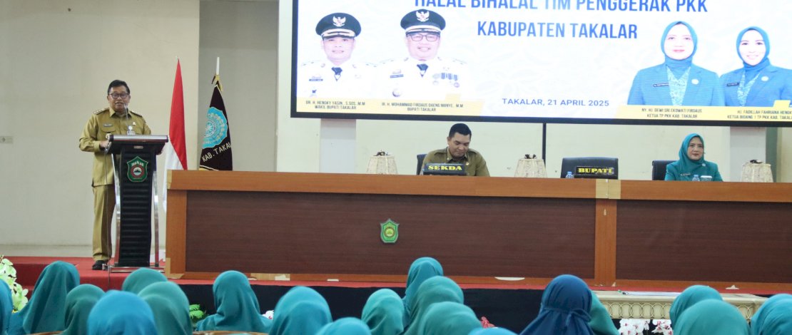 Bupati Takalar Mohammad Firdaus Daeng Manye membuka Rapat Koordinasi Pemerintah Kabupaten dan Tim Penggerak PKK Kabupaten Takalar, yang dirangkaikan Halal Bihalal, di Ruang Pola Kantor Bupati, Senin, 21 April 2025. 