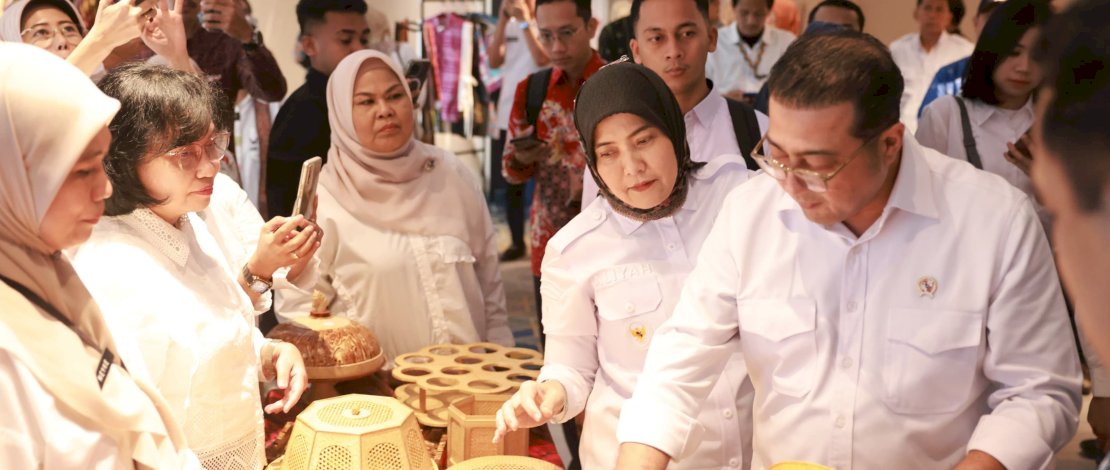 Aliyah Mustika Ilham Dampingi Menteri Ekonomi Kreatif di Acara Creators Lab Emak-Emak Matic