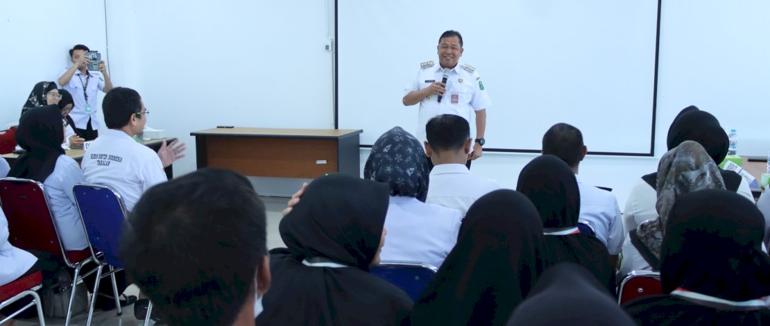 Bupati Takalar, Mohammad Firdaus Daeng Manye, melakukan kunjungan ke Rumah Sakit Galesong, di jalan poros Galesong Utara Kecamatan Galesong Utara, Kabupaten Takalar, Rabu, 23 April 2025. Bupati Takalar, Mohammad Firdaus Daeng Manye, melakukan kunjungan ke Rumah Sakit Galesong, di jalan poros Galesong Utara Kecamatan Galesong Utara, Kabupaten Takalar, Rabu, 23 April 2025.