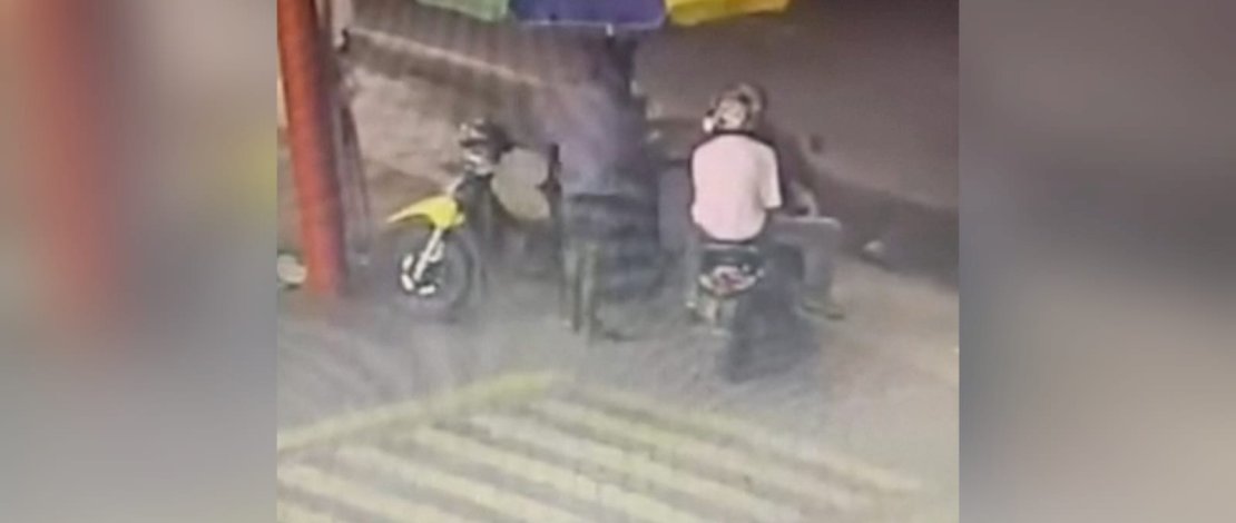 Baru-baru ini aksi pencurian disertai kekerasan atau begal menyasar seorang pedagang bakso keliling berinisial LPM (18).