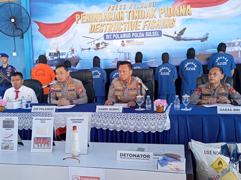 Polda Sulsel Bongkar Produksi Bom Ikan, Tangkap 9 Pelaku Beserta Ratusan Kilogram Bahan Peledak