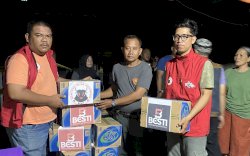 Anggota DPRD Kota Makassar, Andi Tenri Uji Bantu Korban Kebakaran di Bongaya 