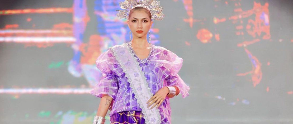 Model Asal Makassar, Deacy Hayer