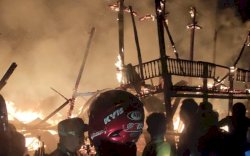 Kebakaran Hebat Landa Desa Opo, Lima Rumah Ludes Dilalap Api