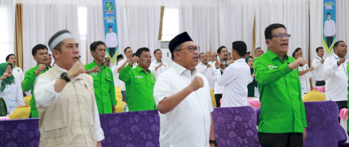 Bupati Takalar Daeng Manye menghadiri Muskerwil PKB Sulsel. Bupati Takalar Daeng Manye menghadiri Muskerwil PKB Sulsel.