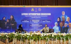 Melani Simon Jufri Paparkan Kepemimpinan Visioner dalam Era Ekonomi Digital di Hadapan Ratusan Mahasiswa Unifa