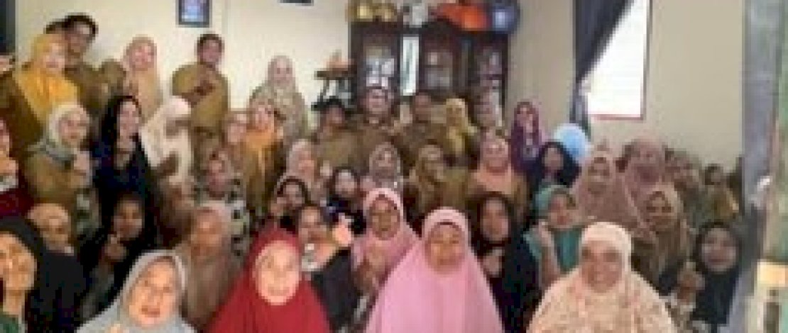 DPPKB Makassar Perkuat Komitmen Kesejahteraan Lansia Lewat Kegiatan Bina Keluarga di Kelurahan Lakkang