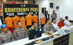Ungkap Praktik Curang dalam UTBK Penerimaan Maba Unhas, Polisi Tahan 6 Tersangka 